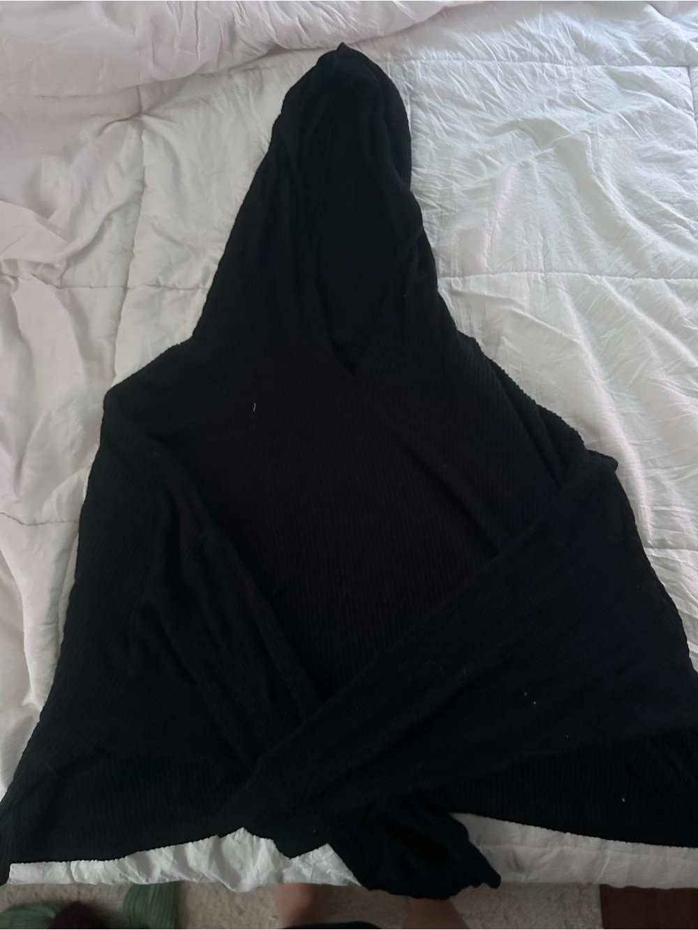 American Eagle Outfitters Black Hooded Pullover Sweater